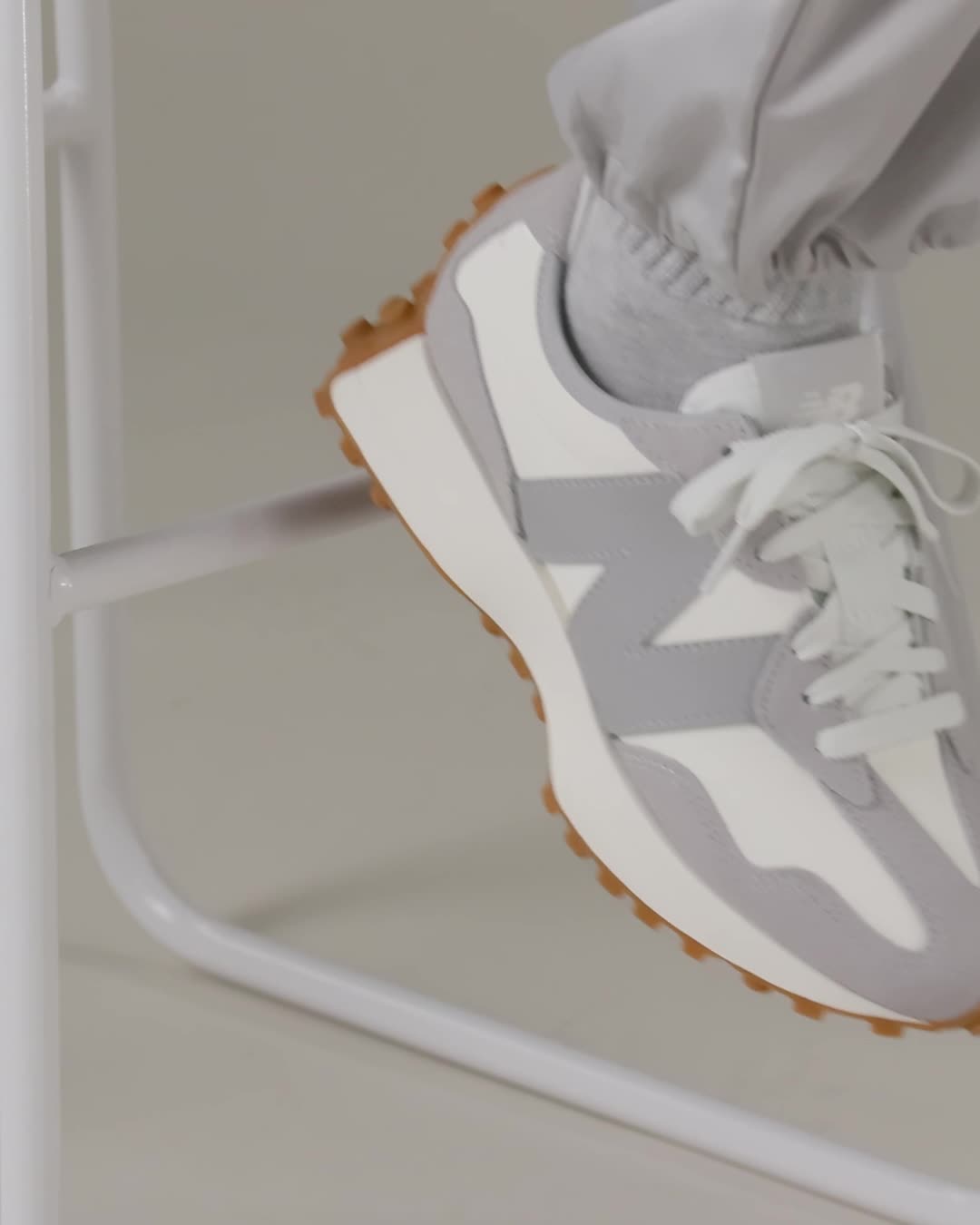 Amazon | [ニューバランス] スニーカー WS327 現行モデル