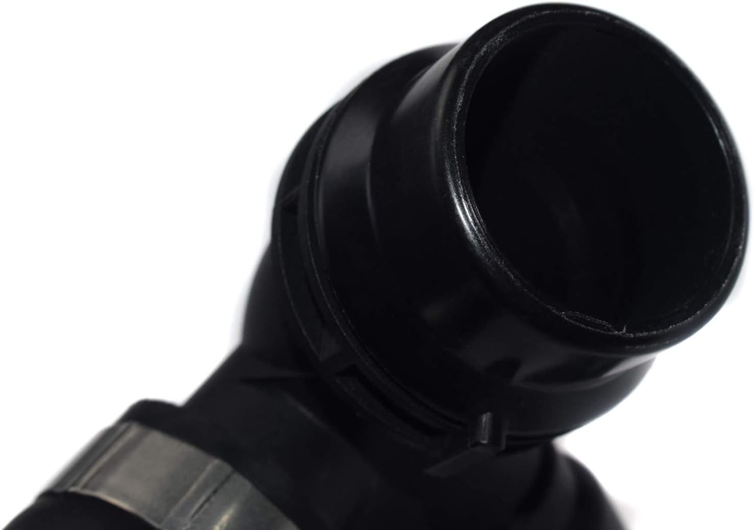 Lower Radiator Coolant Hose LR005564 For Land Rover LR2 3.2L I6 2008-2012