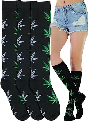 Image of ToBeInStyle Women's Colorful Patterned Design Knee High Socks
