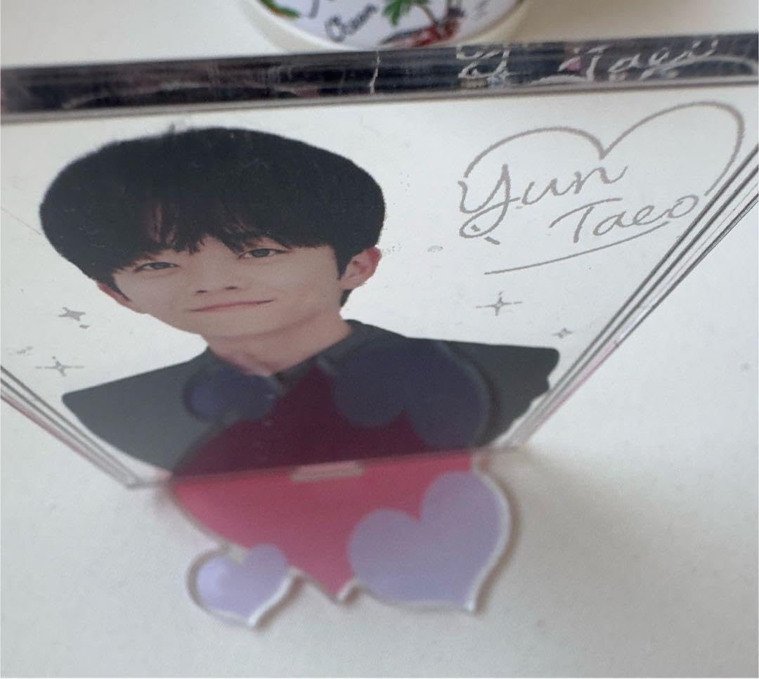 Amazon.co.jp: チェジョンヒョプ公式アクリルスタンドEye Love You
