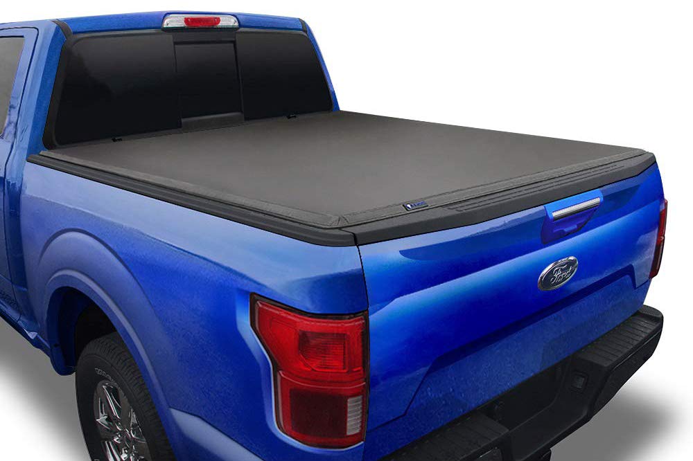Amazon Com Tyger Auto T3 Soft Tri Fold Truck Bed Tonneau Cover Compatible With 2015 2021 Ford F 150 Styleside 5 5 Bed 66 Tg Bc3f1041 Automotive