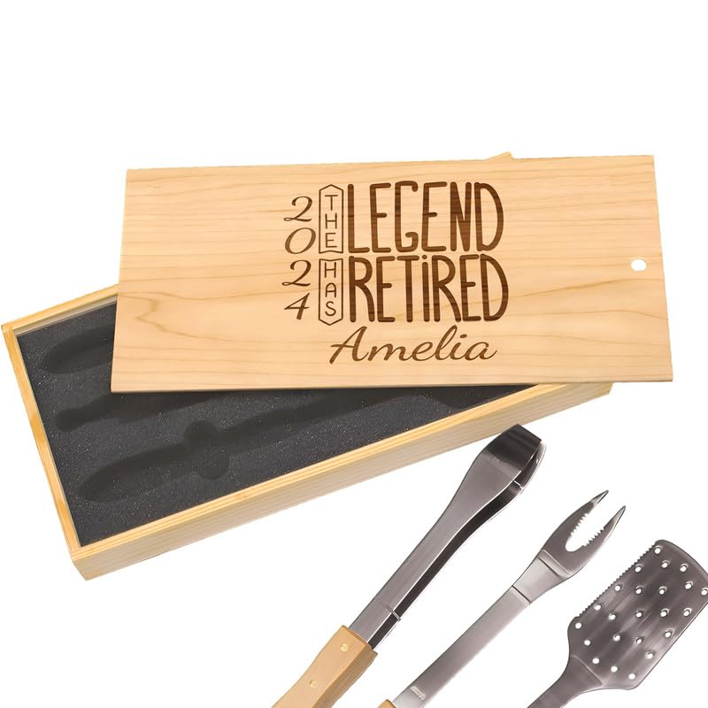 Set de Parrilla Exclusivo Grabado para Jubilados en Caja de Madera miniatura 1
