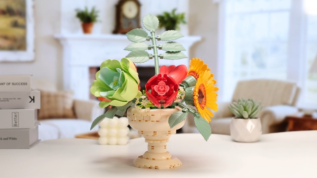 Amazon.com: JAKI Flower Bouquet with Vase Building Set, Botanicals