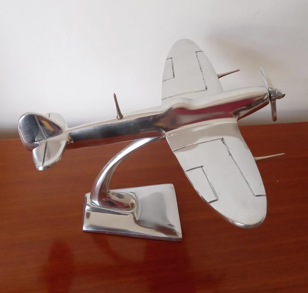 Inspirational Gifting Envergure de 25 cm Sculpture d'avion RAF Spitfire grand ornement sur support - Sculpture d'avion en aluminium poli à la main cadeau
