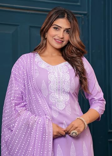 Image of Rangnavi Women's Printed Rayon Straight Kurta Set