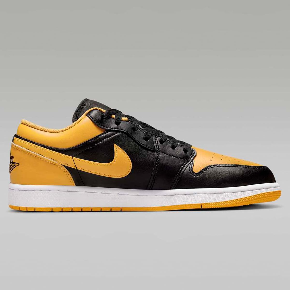 Amazon.co.jp: [ナイキ] エア ジョーダン 1 LOW [AIR JORDAN 1 LOW 