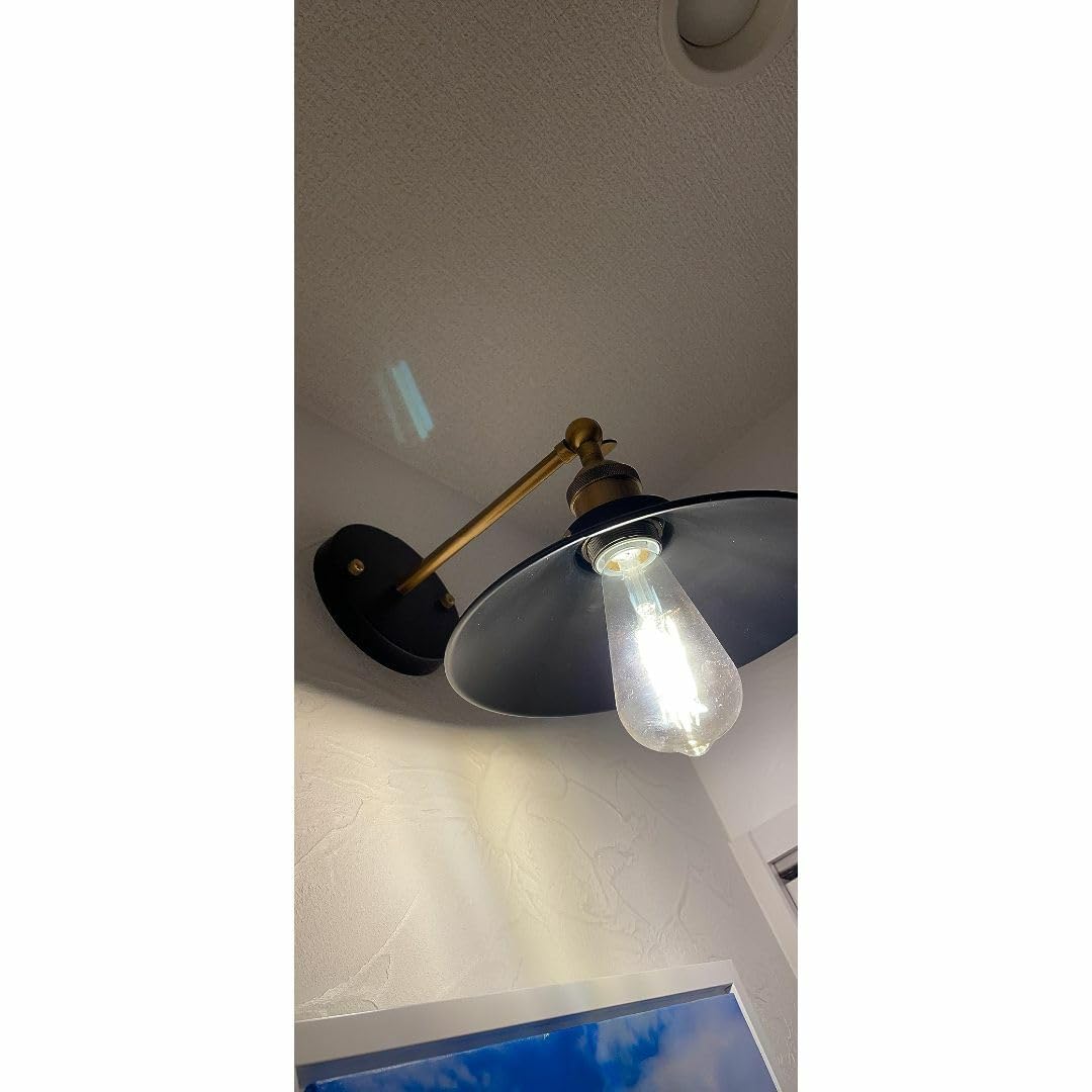 アンティークのスタイル魅力的なデザインウォールランプ