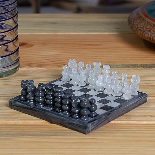 Mini set de ajedrez de ónix y mármol gris e marfil