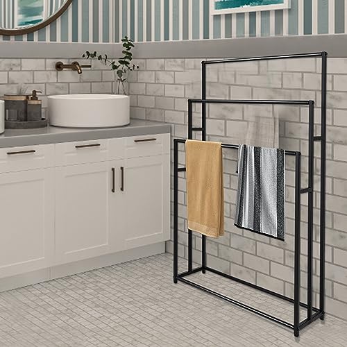 Porte-serviettes sur pied de salle de bain et balcon pour optimiser l'espace