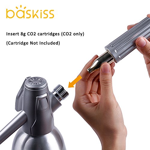 Baskiss Soda Siphon Maker, 1 Liter, Making Carbonated Soda Sparking Water for Juice Drinks Cocktail
