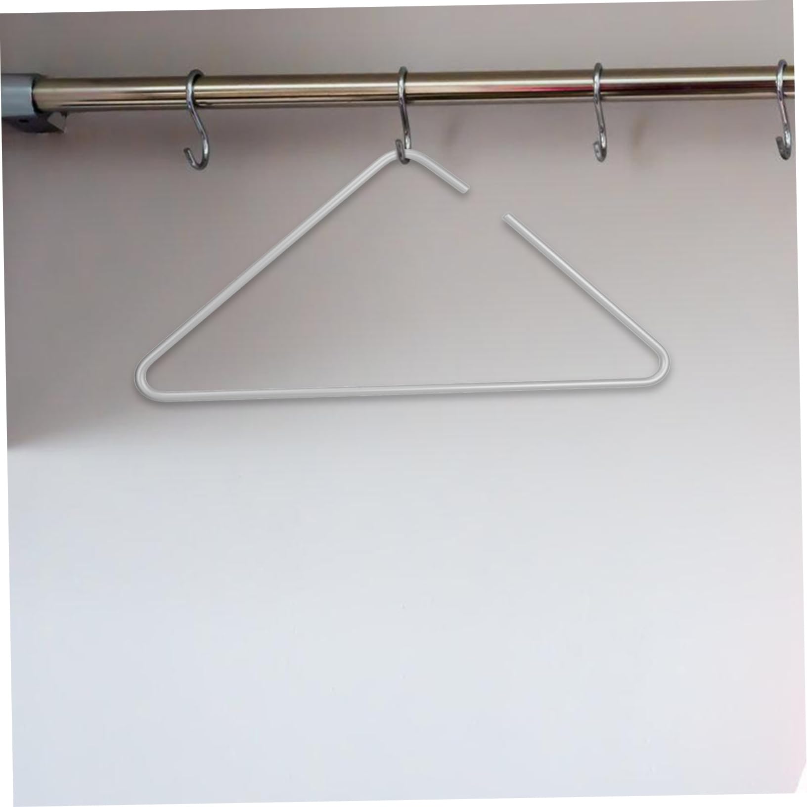 CHILDWEET Set 5 Grucce Appendiabiti Solidali in Lega di Alluminio Argento, Design Aperto Salvaspazio, per Maglioni e Completi, Antiscivolo e Resistenti