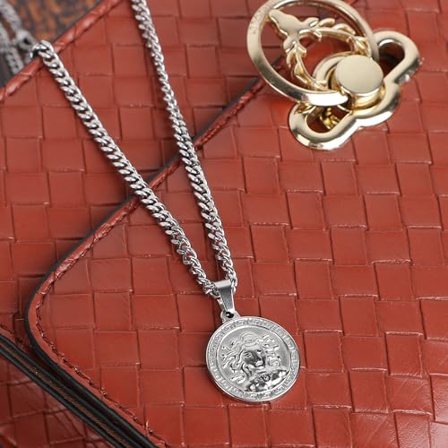 Image of Fashion Frill Chain Necklace For Men Stainless Steel Medusa Pendant Necklace Mythology Ancient Symbol Necklace Chain Pendant For Men Boys Jewellery