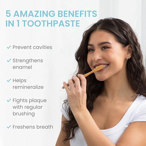 Image of Himalaya Botanique Anticavity Fluoride Toothpaste, Peppermint, 4 oz, 4 Pack | Fluoride Toothpaste, Multi-Benefit Support, Fights Cavities, Remineralizes & Strengthens Enamel, No SLS or Titanium Dioxide