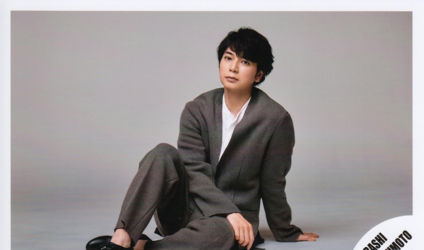 Ｓ*様 嵐　松本潤さんの写真（生写真と公式写真が混ざってます） Amazon.co.jp: ARASHI 嵐 公式 生 写真 （松本潤）ARA00631 : おもちゃ