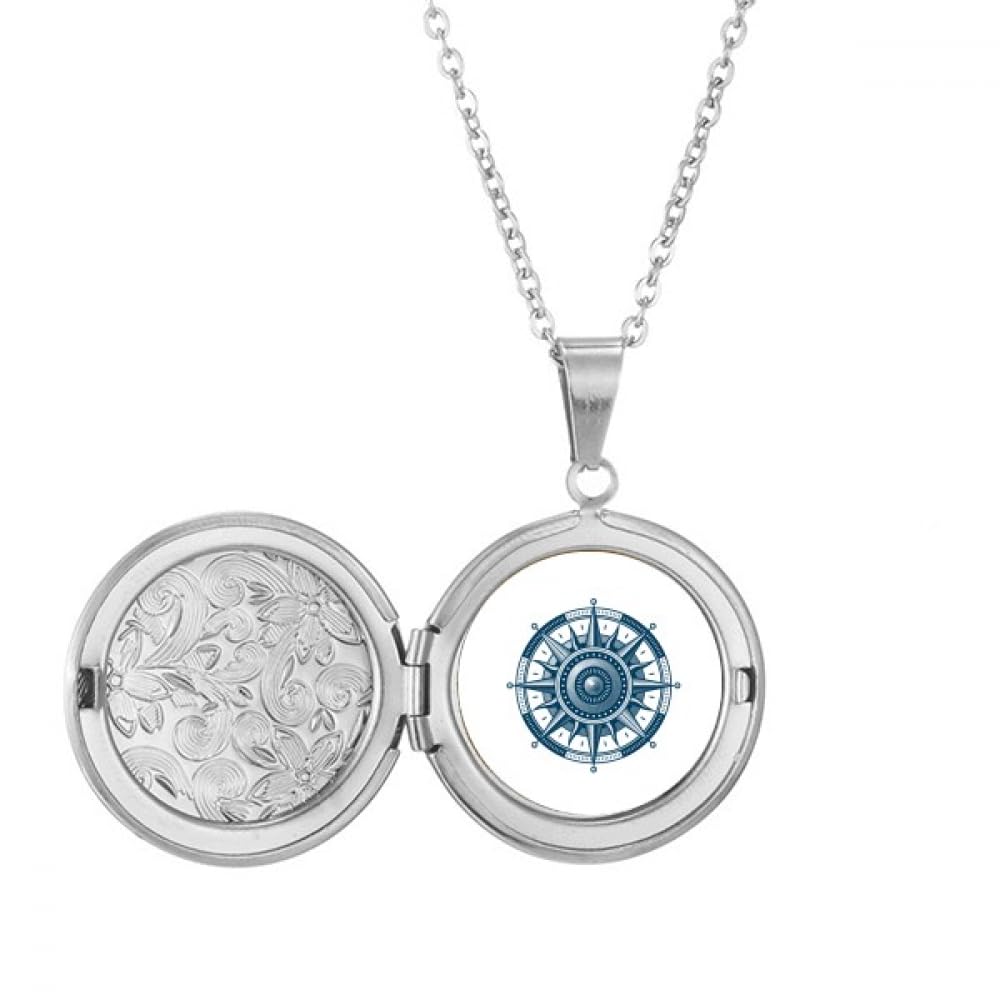 Collier boussole océan avec pendentif médaillon exploration marine
