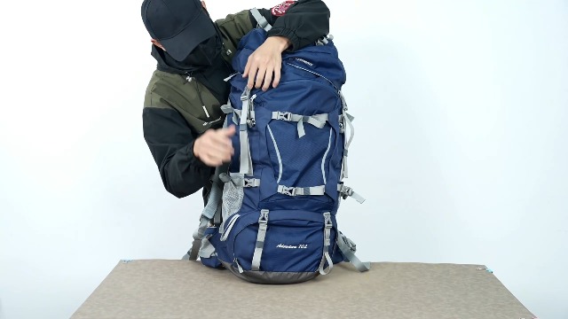 Amazon.co.jp: [MOUNTAINTOP] [マウンテントップ] 70L 登山リュック 大