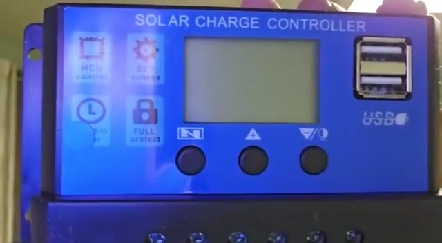 Depvko Contrôleur De Charge Solaire PWM 30A – 12V/24V Auto, Écran LCD, Double USB, Timer, Protections Intelligentes – Pour Batteries Plomb-Acide (Bleu)