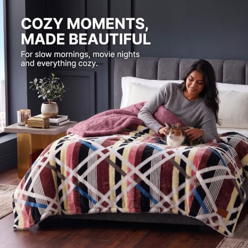 Image of BSB HOME Premium Flannel Fleece Blanket with Sherpa Reverse, 280 GSM Soft Plush Reversible Floral Blanket, Warm Cozy Winter Blanket for Bed, Sofa & Couch, 90 x 100 Inches (228 x 254 cm) - Blue & Red