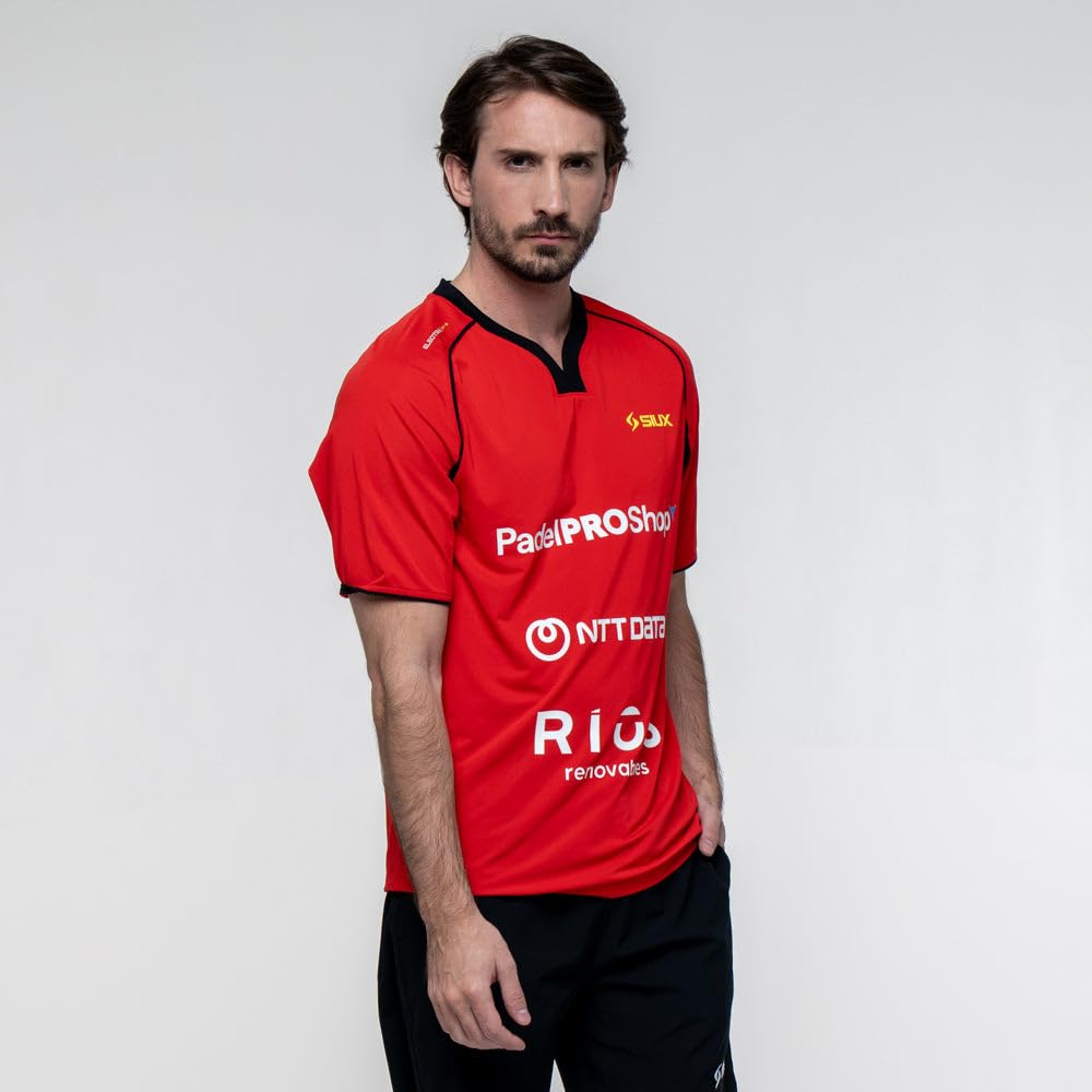 SIUX - Camiseta Electra x Stupa 26 B Hombre Roja - Camiseta de Pádel y Tenis para Hombre, Ropa Deportiva Oficial Franco Stupaczuk para Entrenamiento, Running y Pickleball