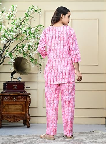 Image of Amazon Brand - Tavasya Women Cotton- Rayon Printed Kurti with Pant Co-Ord Set | Soft Comfortable Straight Fit Ethnic Kurta Set | 3 /4 Sleeves V-Neck Daily, Office & Casual Wear