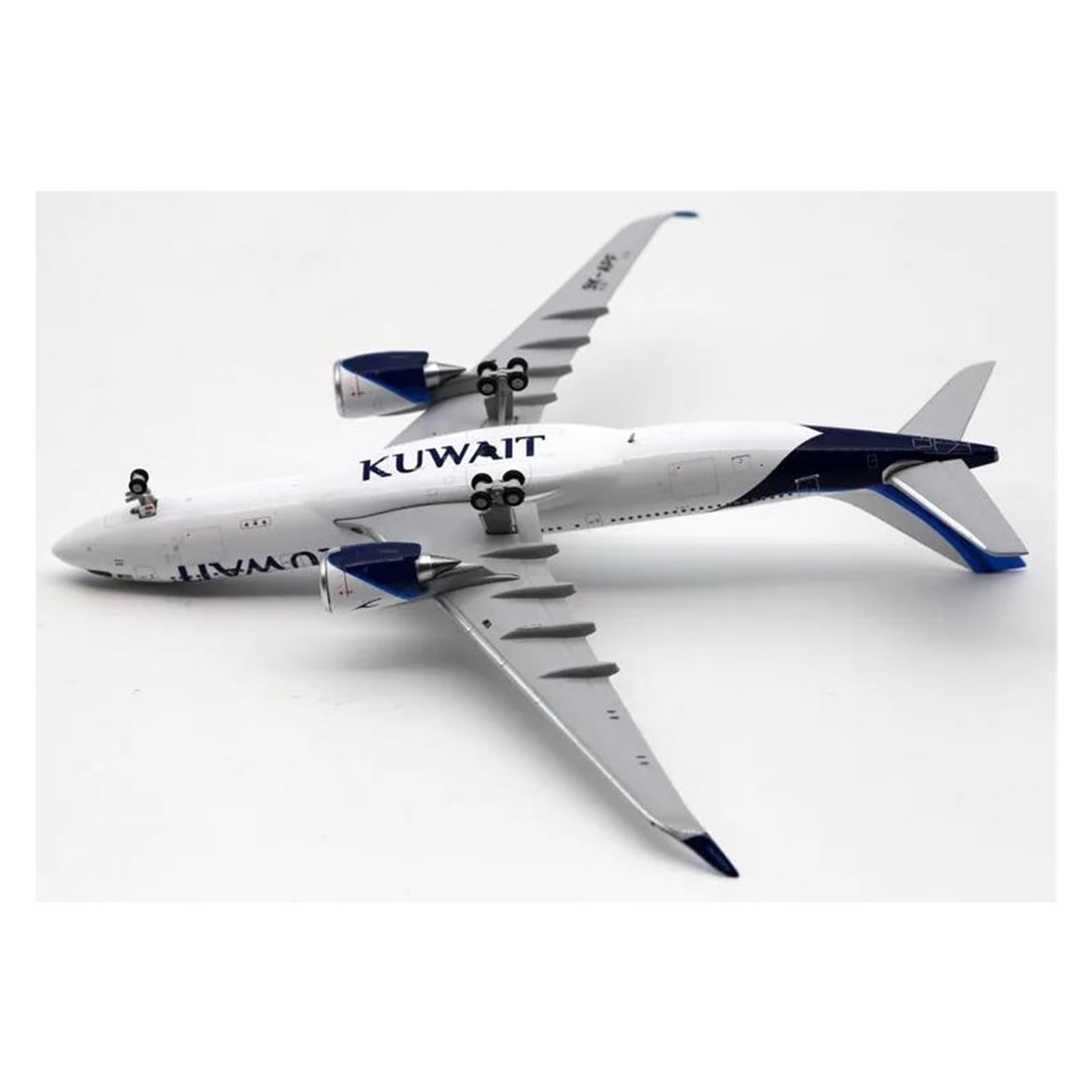 Avión a Escala 1:400 para Kuwait Airways A330-800 Modelo de avión Modelo de avión de aleación fundida Modelo Terminado Adornos Adecuado para exhibición
