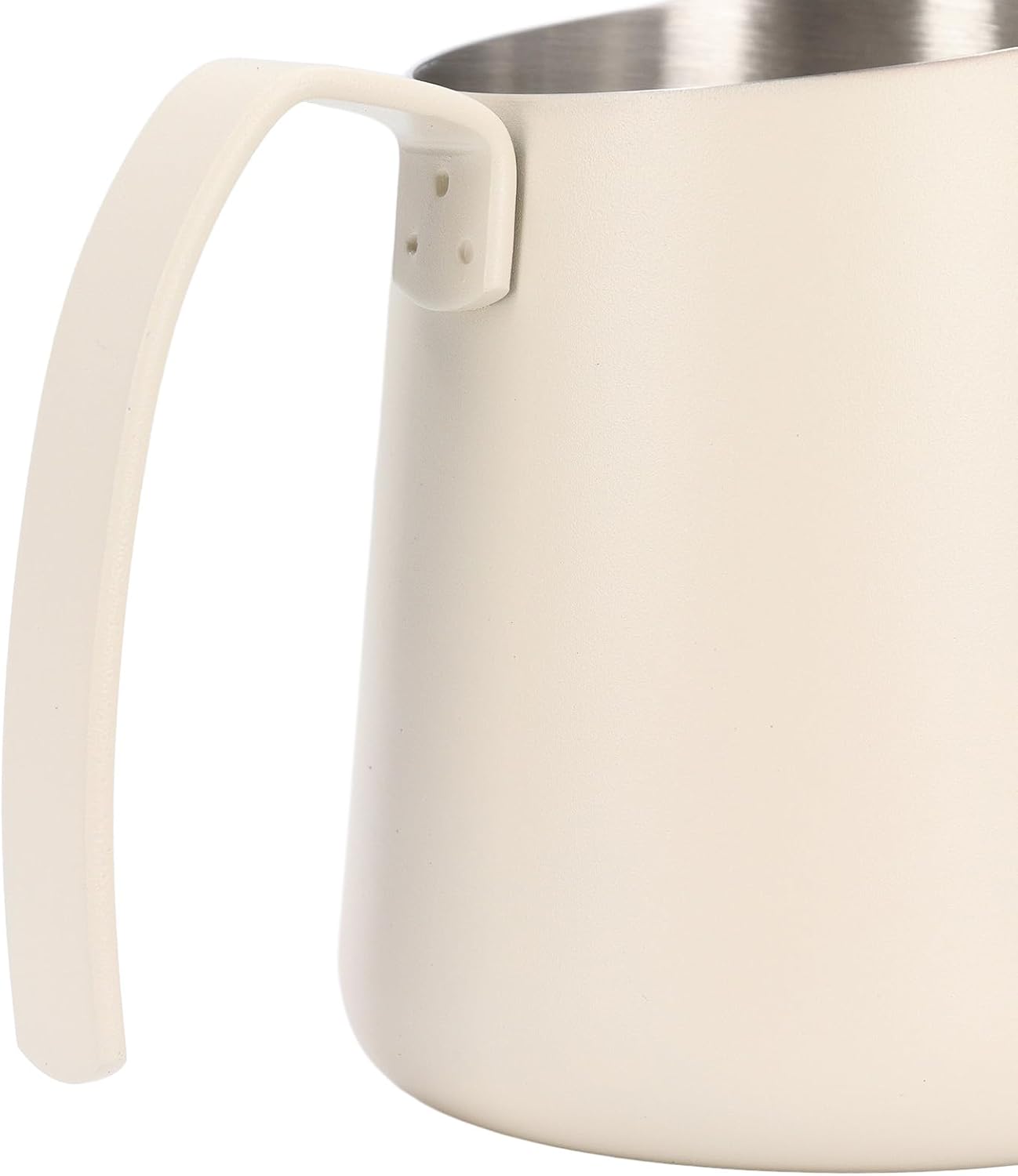 Milk Frothing Pitcher Coffee Steaming Pitcher Latte Art Pitcher Premium 304 Stainless Steel Slant Spout Creamer Cup with Scale for Cafe Kitchen Barista Use (750ML Beige)