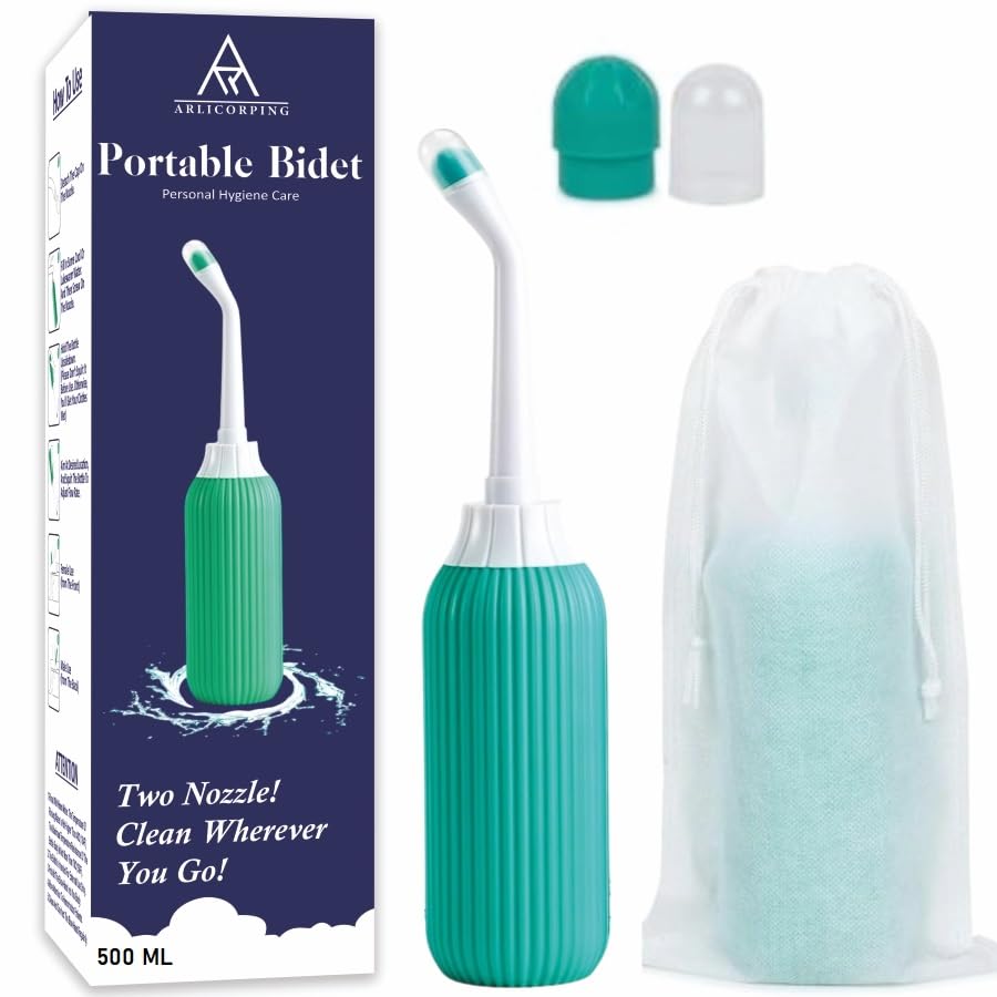 500ML Plastic Retractable Handheld Bidet Portable of Antislip, Angled Nozzle Spray Easy to use Portable Bidet with Travel Bag (Green)