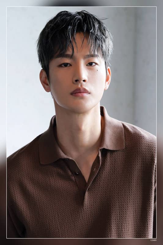 POSTERDADDY Seo In Guk South Korean Actor Matte Finish Paper Poster Print 12 x 18 Inch (Multicolor) PD-12485