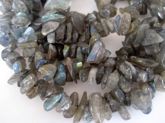 Perles de labradorite en éclats de 5 à 7 mm LKBEADS pour création de bijoux