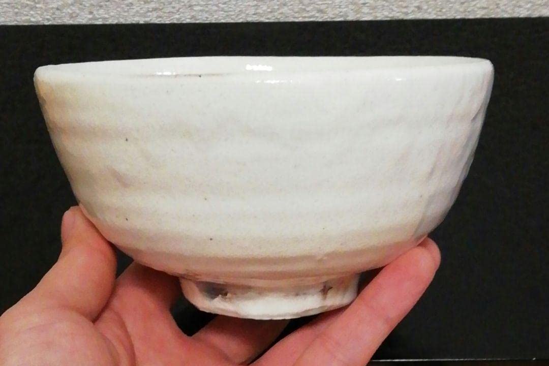 Amazon.co.jp: 大嶋久興作 子の日窯 粉引 茶碗 共箱 共布 略歴付