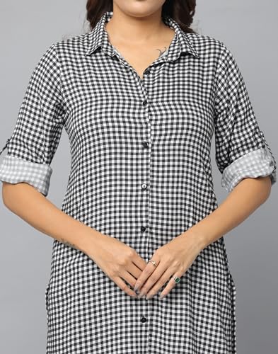 Image of Women's Shirt Collar Kurta with Front Full-Length Placket, Button Straight Cut, 3 /4th Sleeve, Side Pockets