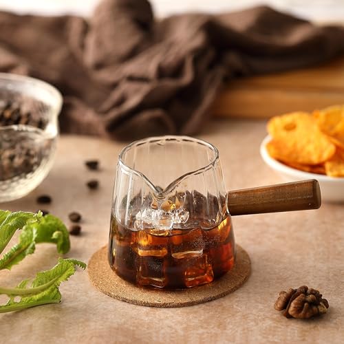 Vaso medidor para espresso 6 oz con mango de madera miniatura 6