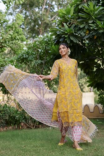 Image of Yashika Women's Cotton Blend Floral Regular Kurta Go-to Ethnic Ensemble: Elevate Your Everyday Look with Our Printed Kurti Pant Dupatta Sets