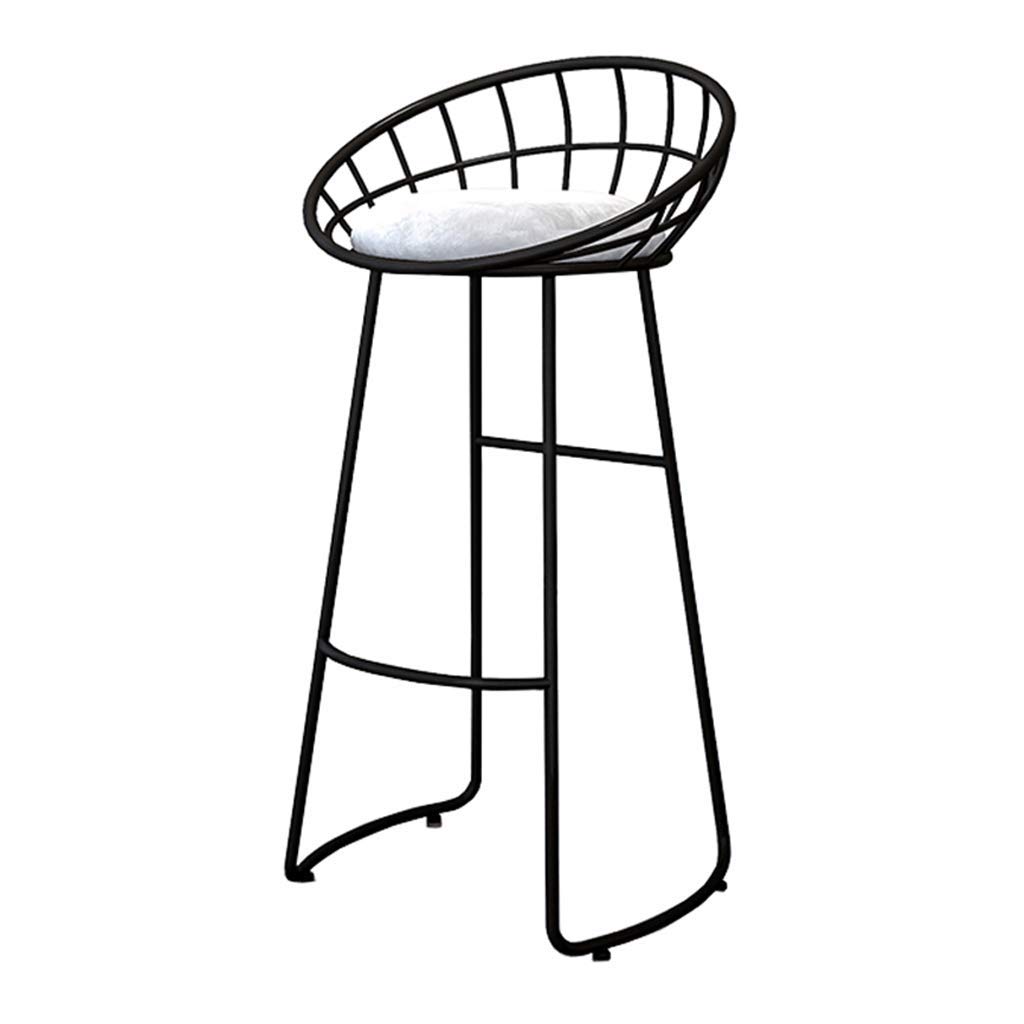 Tabouret de bar nordique avec dossier haut ergonomique pour optimiser le confort en cuisine