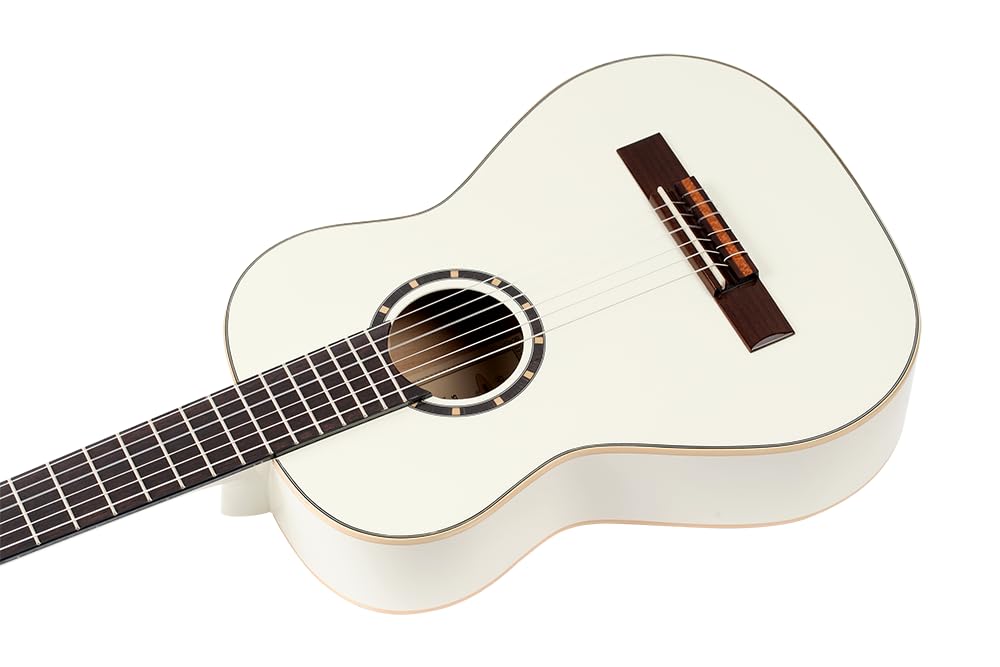Ortega Guitars Chitarra Concerto Bianca Misura 1/2 - Serie Family - include Gig Bag - mogano/top in abete (R121-1/2WH)