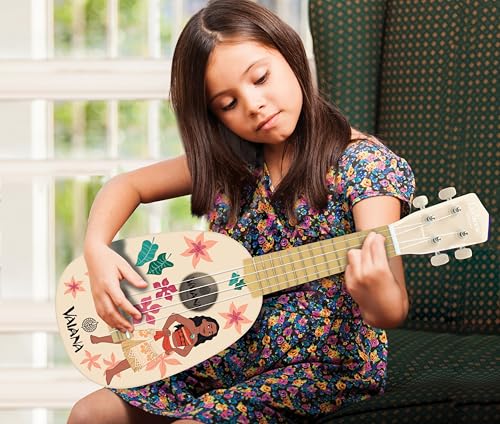 Ukelele infantil de madera de Vaiana para aprender a tocar en casa con su guía de acordes 3