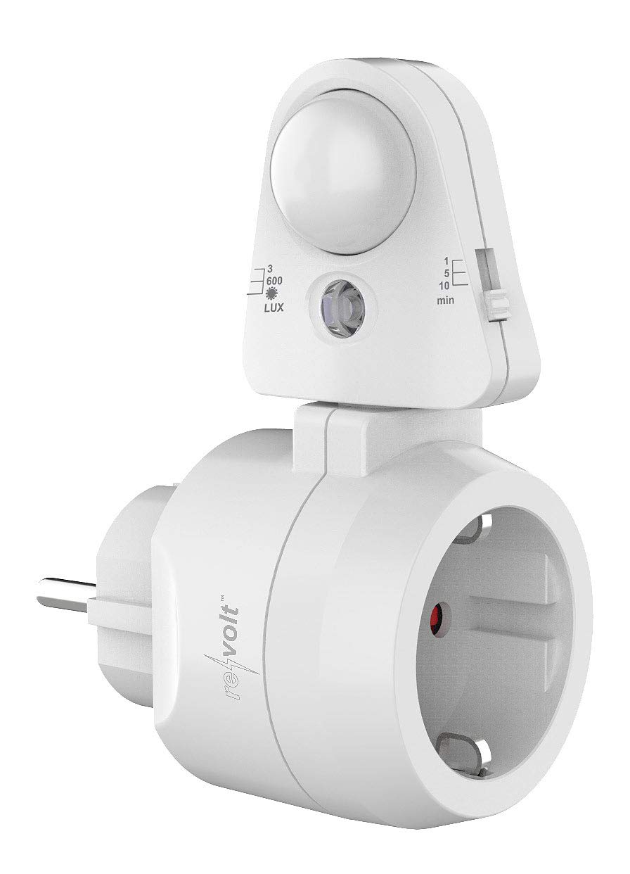 revolt Lichtsensor-Steckdose: 4er Pack Steckdose mit PIR-Bewegungs- und Licht-Sensor (Steckdosenbewegungsmelder, Bewegungsschalter, Switch)