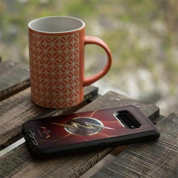 Skinit Decal Skin Compatible with OtterBox Defender Galaxy S10 - Officially Licensed Warner Bros The Flash Movie: Logo Poster Design