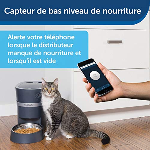 PetSafe Distributeur de Croquettes Automatique Connecté Smart Feed Smartphone pour Chien/Chat (iPhone ou Android) - Portions ajustables, avec minuterie, bol en acier inoxydable, 24 Tasses – 5,7 litres PetSafe Distributeur de Croquettes Automatique Connecté Smart Feed Smartphone pour Chien/Chat (iPhone ou Android) - Portions ajustables, avec minuterie, bol en acier inoxydable, 24 Tasses – 5,7 litres