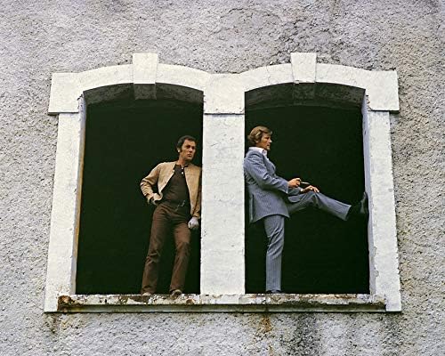 Tony Curtis y Roger Moore In The Persuaders! icónica moda de los años 70 Brett Sinclair Danny Wilde Retrato 16 x 20 Póster clásico de Hollywood