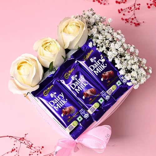 Floweraura " Designer Fresh Live 2 White Roses With 3 Chocolate In Fa Box For Valentine'S Day Gift, Birthday Gift, Anniversary Gift, Mother'S Day Gift & Women'S Day Gift (Same Day Delivery) " 3 51EKjKnQXYL