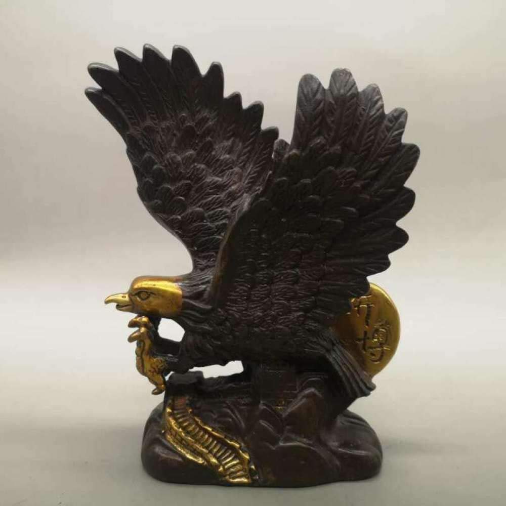 Statue d'aigle en laiton pur véritable objet d'art géomantique coulé à la main