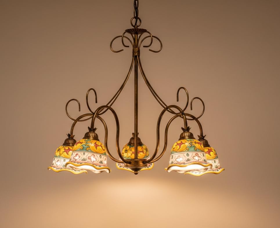 Lustre en fer forgé et céramique de style artisanal italien haut de gamme