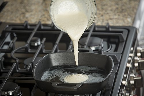 TableCraft Pre-Seasoned 10" Cast Iron Square Fry Pan | Commerical Quality for Restaurant or Home Kitchen Use