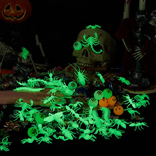 JOYIN 120 Pieces Halloween Glow in The Dark Bugs and Toys Glow Bugs