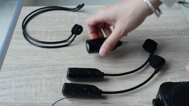 Microfono Bluetooth HUACAM 2,4G Microfono Wireless Archetto, 2 In 1 Microfonico Wireless Microfono Headset Wireless Nero - 10