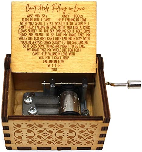Aksuo Boîte à Musique en Bois Antique Sculpté à la Main, Décorations de Boîte à Musique Artisanat en Bois Cadeau pour Les Enfants, Amis,Noël, fête des mères (Can't Help Falling in Love) Cover