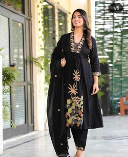 Image of Siddh CraftsWomen's Cotton Embroidery Straight Kurti With Pant Set