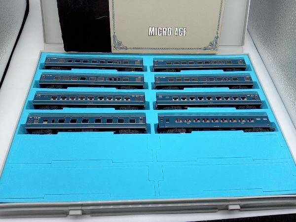 KATO ナハネ20 ナロネ21 6両セット Amazon | KATO Nゲージ 国鉄 20系 客車8両セット 鉄道模型 動力