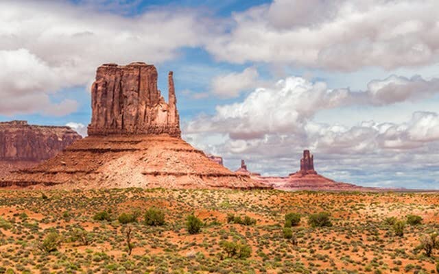 Tableau acrylique Monument Valley 100x60cm de l'Utah pour une décoration murale épurée